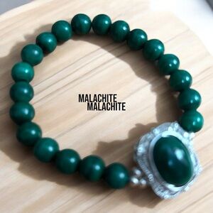 240B Malachite Beaded Bracelet with Silver Detail